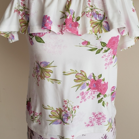 Girl's Sleeveless Top with Ruffle - Picture 2 of 3